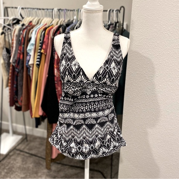 St. John's Bay Other - St John’s Bay Black and White Tribal Pattern Tankini Top